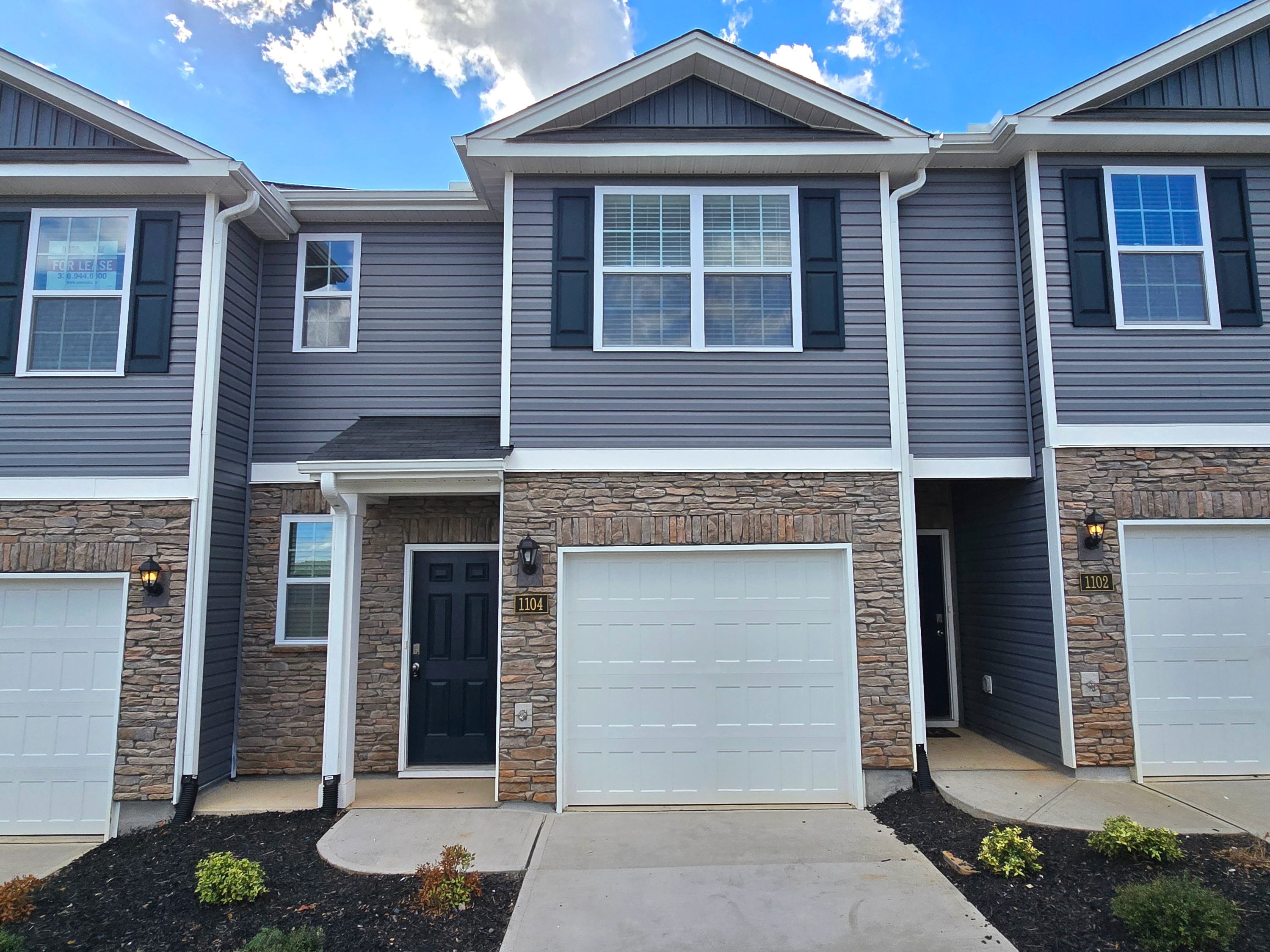 1104 Broholmer Lane